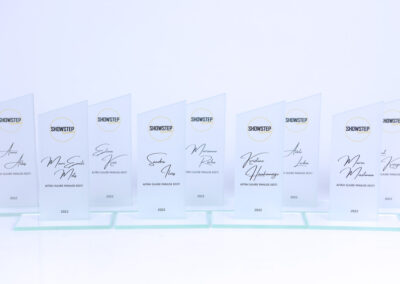 klaasmeened glass trophy