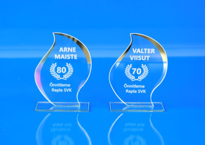 klaasmeened glass trophy